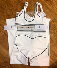 Alo 2-Piece Sports Bra & Leggings Set White/Black Trim Women’s Size S picture