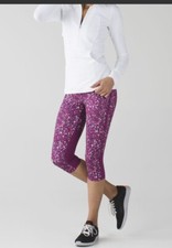 Lululemon Real Quick Crop Paradise Camo Multi Regal Plum, Size 4 picture