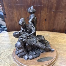 Vintage 1992 Glenna Goodacre Vietnam Women's Memorial picture