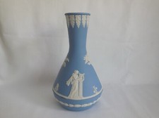 Vintage 1975 Heavy Wedgwood Blue Jasperware  7.5