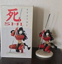 Darkhorse Shi Statue picture