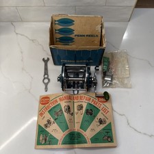 Vintage Penn Peer No. 9 Level Wind Casting Reel Green Box Manual & Extras (1956) picture