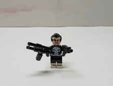 LEGO Punisher Minifigure From Set 76178 Marvel Spiderman Daily Bugle - NEW picture