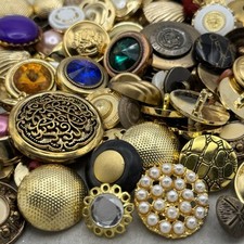 Premium  MIXED LOT All Kinds Of GOLD & ANTIQUE GOLD Buttons All Sizes picture