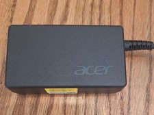 ACER AC ADAPTER 65W 19V 3.25A ADP-65KE-DGRADE A picture