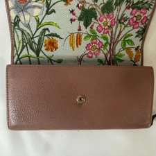 Gucci Floral-Center Wallet — Designer Leather Goods picture