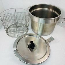 Vollrath 78204 Stainless Steel Satin Finish 11 Quart Inset w Lid, Divided Basket picture