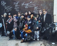 The Mighty Ducks Movie Signed by 10 Cast w/ ESTEVEZ  Auto 16x20 Photo JSA 166303 picture