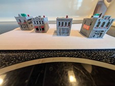Z SCALE Set of FOUR mid 50's Houses, Hand painted and Weathered picture
