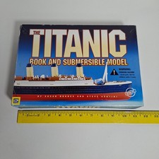 New Unassembled Titanic Book and Submersible Model Toy Kit Hughes Santini 1999 picture