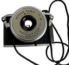 Vintage Kodak Duex 620 Roll Film Camera 1940s Art Deco w/ Strap - EXCELLENT picture