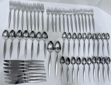 VTG Community Venetia Stainless Flatware Set Scroll Edge 58 Piece Service For 7 picture