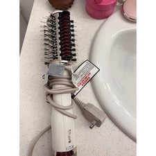 Shark SmoothStyle Heated Comb and Blowout Brush Silk White HT200 picture