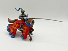 1997 BRITAINS KNIGHTS OF AGINCOURT  #40224  DE BEAUCHAMP MOUNTED KNIGHT W/ LANCE picture