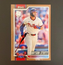 Topps Series 2 2026 Bryson Stott #562 Gold /2026 Philadelphia Phillies picture