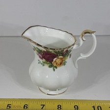 VTG Royal Albert - Old Country Roses - Creamer picture