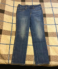 Chico's Pull-On Straight Leg Blue Denim Jeans Medium Wash Stretch 5-Pocket picture