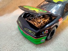 ERTL 1:18 Kyle Petty #42 Mello Yello 1992 Pontiac Grand Prix Diecast Loose picture
