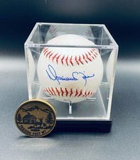 Mariano Rivera Signed Baseball In Case With COA (PC489669) (Yankees) picture