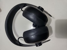 nuraphone working well with charge line and micphone picture