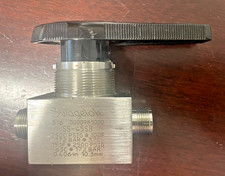SWAGELOK-SS-45S8 - One-Piece Instrumentation Ball Valve picture