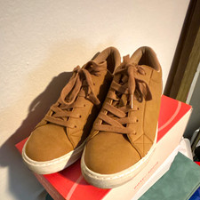 Easy Spirit Women’s Lorna - Brown Faux Suede Low Top Lace-Up Sneakers Size 8 M picture