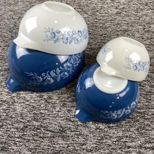 Vintage Pyrex Colonial Mist Cinderella Bowls 441 442 443 444 Complete Set picture