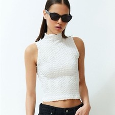 NWT Zara High Neck Textured Fitted Stretchy ‘Popcorn’ Blouse in White Size M picture