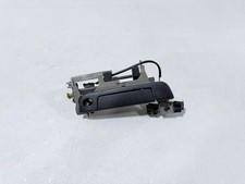 1996-2002 BMW Z3 FRONT RIGHT PASS SIDE EXTERIOR DOOR HANDLE ASSEMBLY OEM #0657 picture