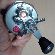 Ambassadeur 2500C High Speed Vintage Baitcasting Reel. Crispy Clean Silver picture