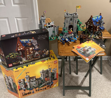 LEGO Icons: Lion Knight's Castle (10305) + Medieval Blacksmith (21325) 100% Com. picture