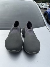 Yeezy knit Rnr Size 9 picture