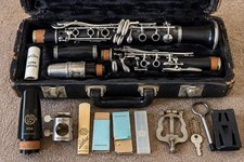 Vintage Selmer Signet Clarinet Serial 15577 w/ Selmer Paris HS Mouthpiece Case picture