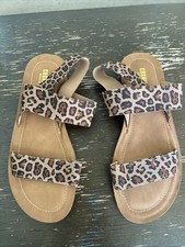 Cushionaire Size 7.5 picture