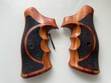 Target Grips For Taurus TRACKER/JUDGE 17 44 627 692 Rough/Checker Two tone wood picture