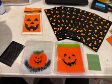 Vtg 1990’s Halloween 80+ Paper & Plastic With Tie Treat Bags Candy Corn Pumpkins picture