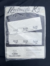 Vtg Bucilla Needlework Kit 8115 Tubing Pillow Cases One Pair picture