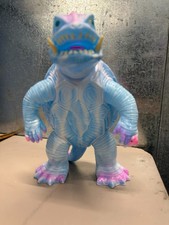 Gamera G1 Marusan White & Light Blue Marble Molding Pink Painted VinylToy Sofubi picture
