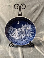 Royal Copenhagen 1983 Christmas Plate Little Mermaid Near Kronborg Castle ￼ picture