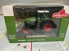 1/32 WEISE TOYS AGCO FENDT FAVORIT 924 VARIO { DISPLAYED} picture