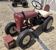 1958 Wheel Horse RJ58 Garden Tractor.  4 HP. Kohler Engine.  K-91 Runs & Drives  picture