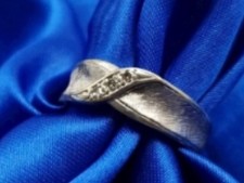 Amazing 14K White Gold Diamond Texture Finish Ring Sz 9.75 picture