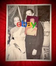 RARE Joan Crawford Group of 2 orig '51 candid photos w/Dore Freeman + real color picture