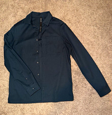 Lululemon Men's New Venture Button Down Shirt - Black / Small picture