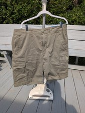 Unionbay Men’s Quest Cargo Shorts  NWT picture