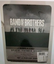 band of brothers  10 Part  HBO Series New Sealed 6 Disc Tin DVD Special  Feature picture