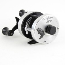 Pflueger 2600 Fishing Reel. Narrow Spool. Made in USA.  picture