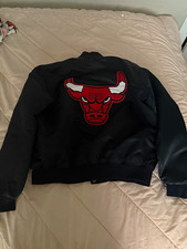 Vintage Starter Chicago Bulls NBA Black Satin Quilted Lined Snap Button Jacket picture