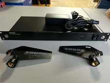 Shure GLXD+ Frequency Manager w/ 2x PA805DB-RSMA Dual Band Directional picture