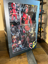 Hot Toys Deadpool MMS746 1:6 Action Figure Red/Black w/ Sword & Pistol picture